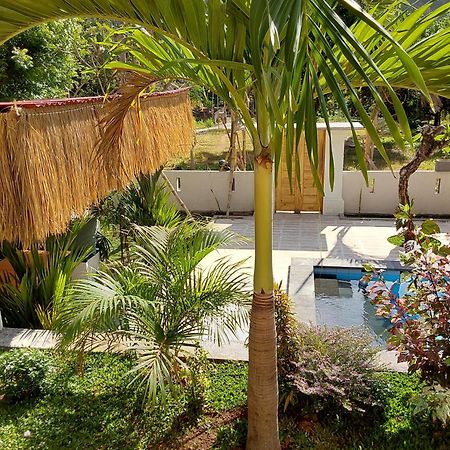 Okaoki Homestay Amed Exteriör bild