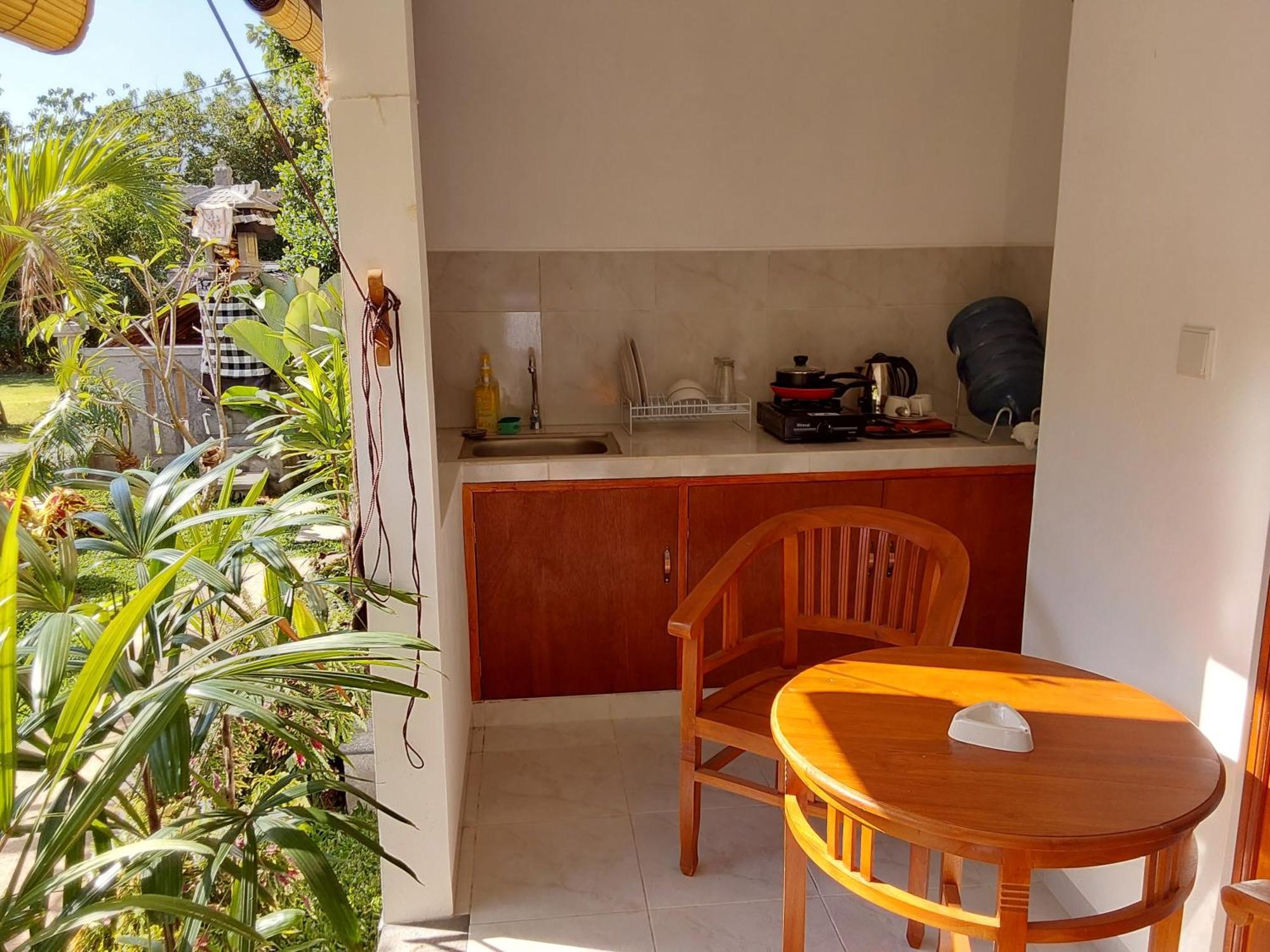 Okaoki Homestay Amed Exteriör bild